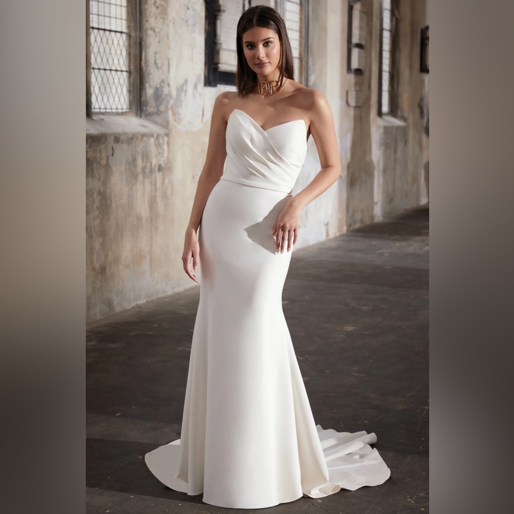 Adore by Justin Alexander “SLOANE” Bridal gown.